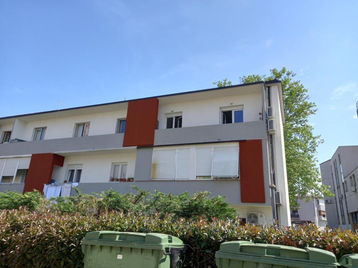 La Piazza Apartment Umag Exterior foto